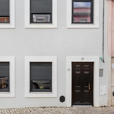 Altido Sunny Apt With Terrace Near Centre Lisboa